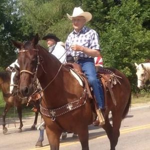 Meet your Posher, Connie